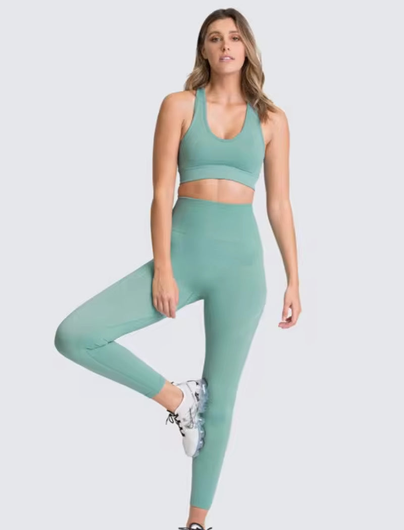 Elevate Your Workout with Our 2-Piece Seamless Hyperflex Sports Set for Women - Stylish Crop Top & High Waist Leggings!