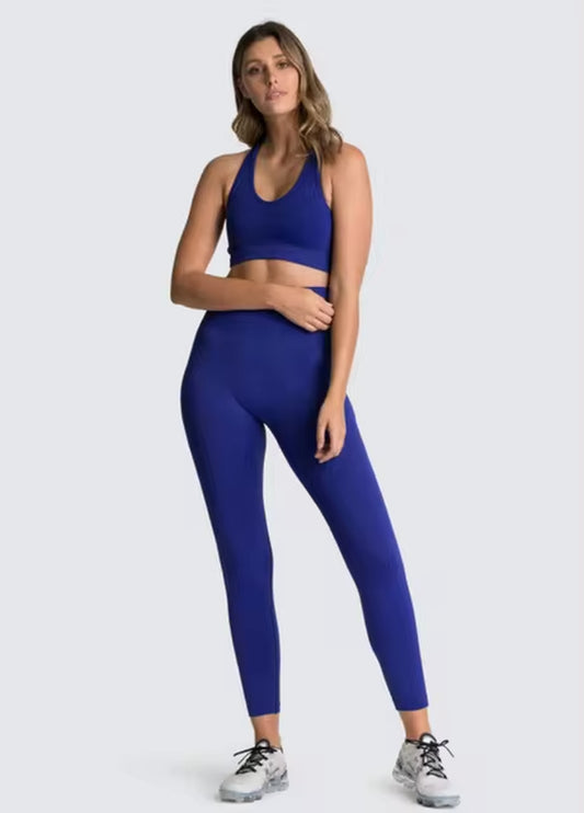Elevate Your Workout with Our 2-Piece Seamless Hyperflex Sports Set for Women - Stylish Crop Top & High Waist Leggings!